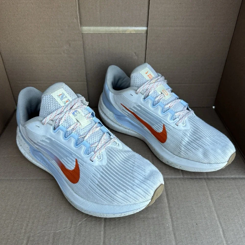 Nike Air Winflo 9 Sail Celestine Blue Womens Size 9 Athletic Sneaker Gym Fitness